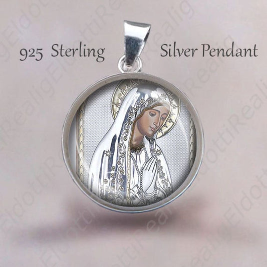 Mother Mary in Prayer Religious Christian Medal. Sterling Silver 925 Christian Pendant 20mm Jewelry Round Medal NEW