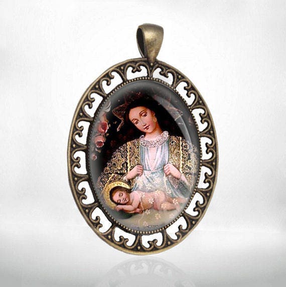 Madonna of The Veil Catholic Religious Bronze Tone Medal Pendant Jewelry