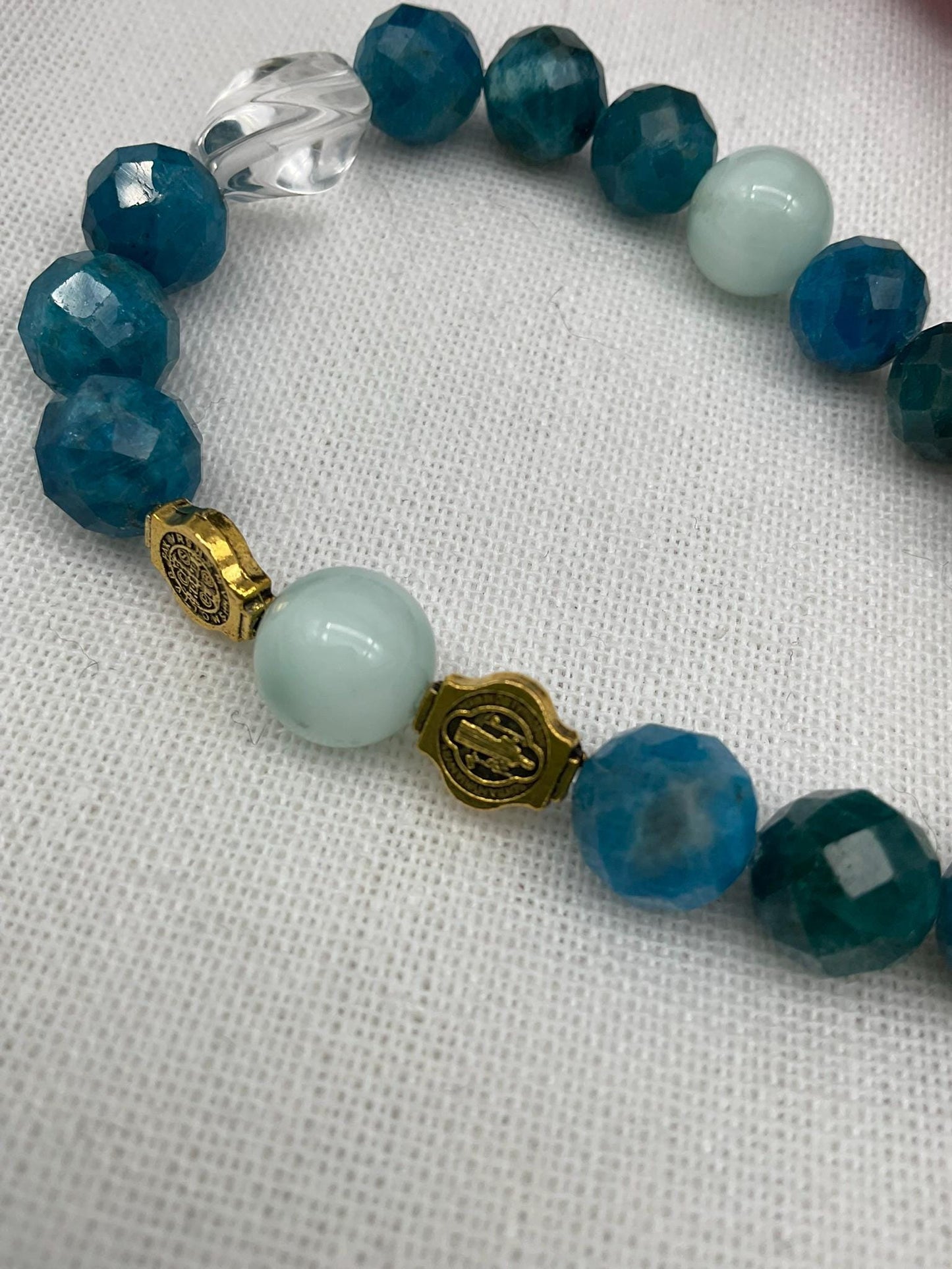 Our Lady of Mount Carmel and Jesus Sacred Heart Catholic Stretch Bracelet | Green Angelite