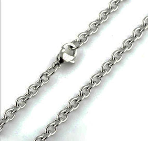 St Suzanna, Susanne Shushanik Catholic Necklace Saint Susanna Silvertone Medal w Chain Round Pendant 25mm