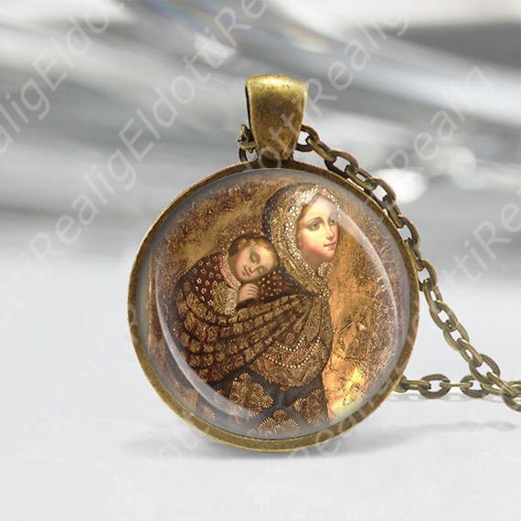 Babywearing Mother Mary and Baby Jesus Necklace Catholic Medal Religious Pendant Bronze Mary and Child Jewelry