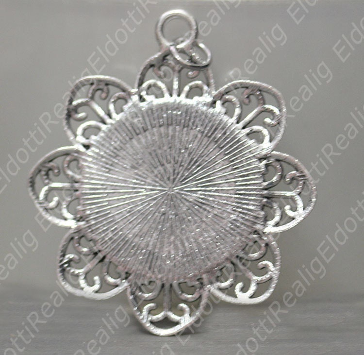 St Kateri Tekakwitha Catholic Medal Pendant Flower Shaped Religious Jewelry for Necklace