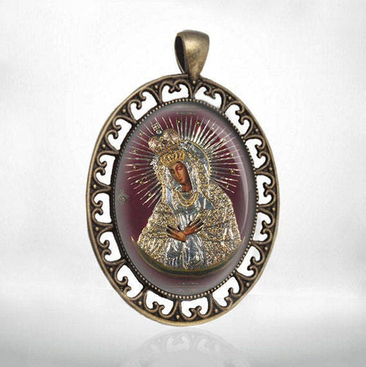 Black Madonna Our Lady of the Gate of Dawn Vilnius Religious Christian Icon Medal Pendant Jewelry