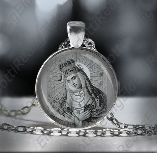 Queen of Heaven Virgin Mary Black and White Necklace Catholic Medal 25mm Pendant