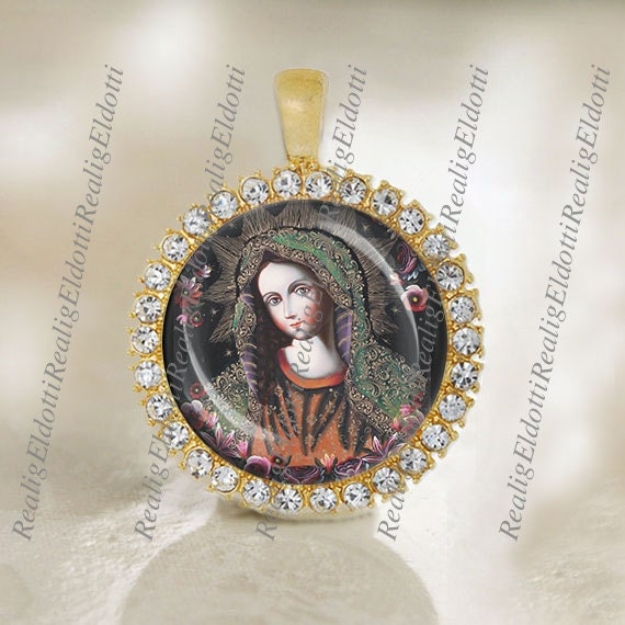 Sweet Virgin Mary Cusco Art Catholic Medal Pendant Religious Jewelry