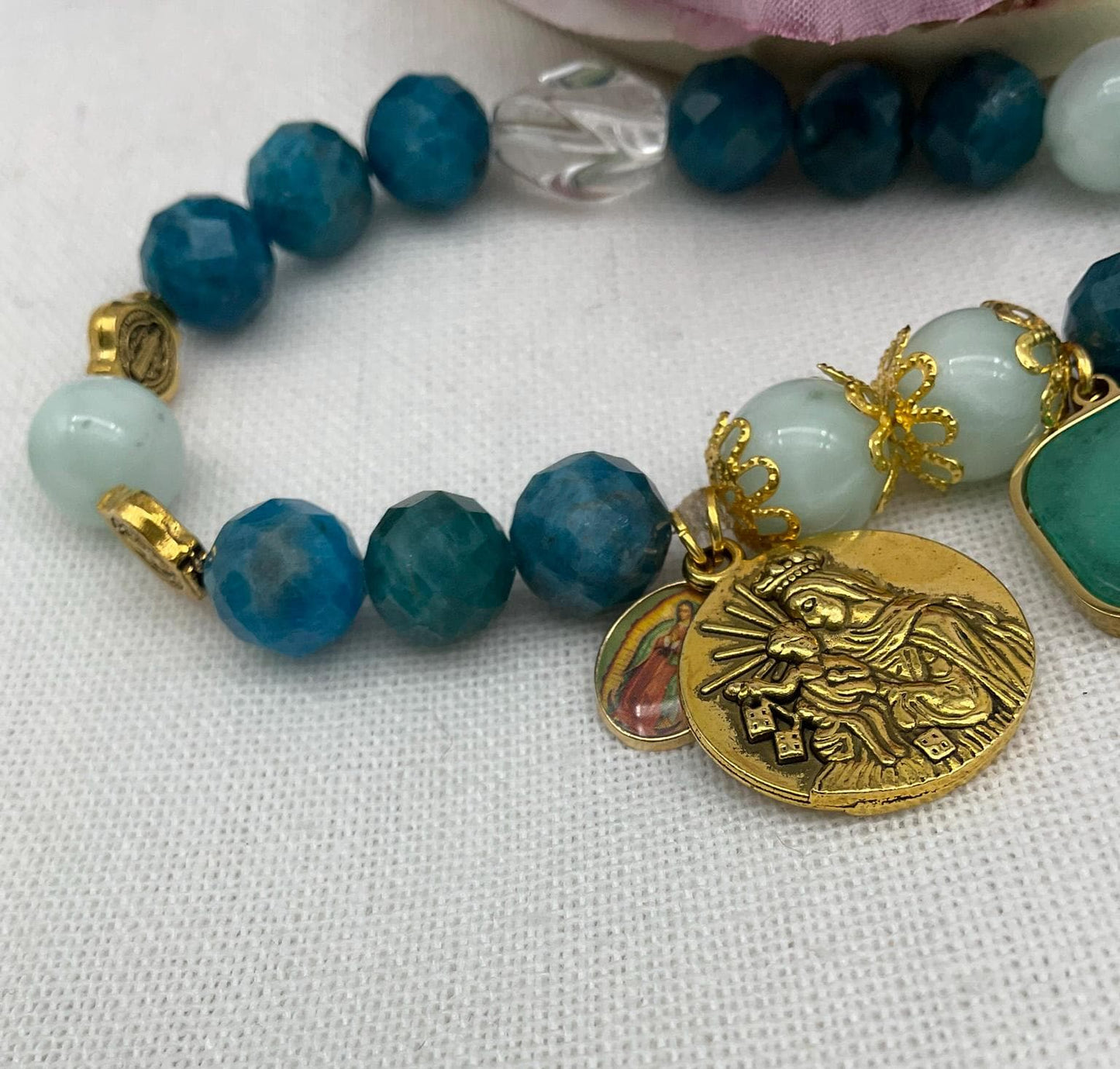 Our Lady of Mount Carmel and Jesus Sacred Heart Catholic Stretch Bracelet | Green Angelite