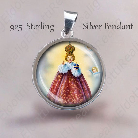 The Infant Jesus of Prague Religious Christian Medal. Sterling Silver 925 Pendant 20mm. Necklace Medal