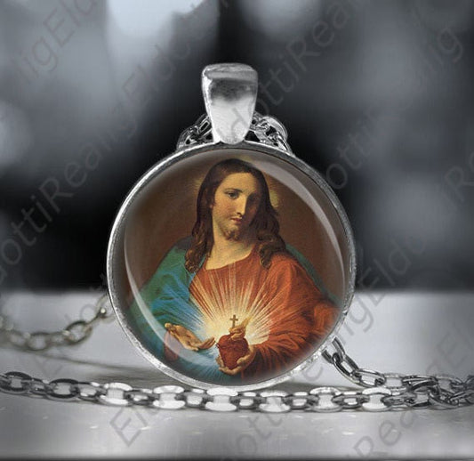 Jesus Christ Sacred Heart Catholic Necklace Medal Sacred Heart of Jesus Silvertone Pendant w Chain