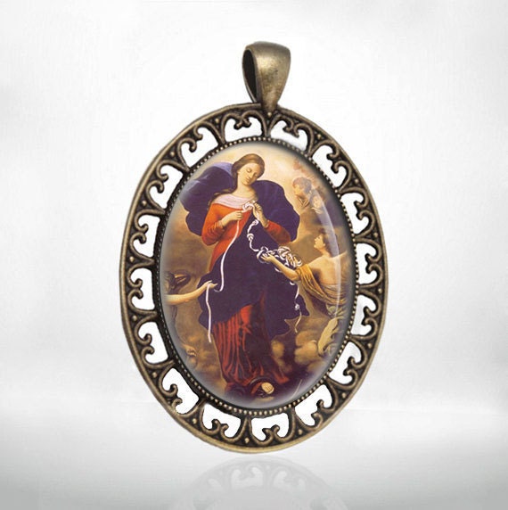 Our Lady Undoer of Knots Religious Catholic Medal. Mother Mary Pendant for Necklace