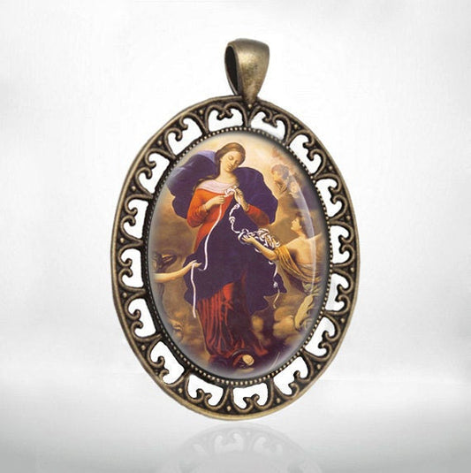Our Lady Undoer of Knots Religious Catholic Medal. Mother Mary Pendant for Necklace