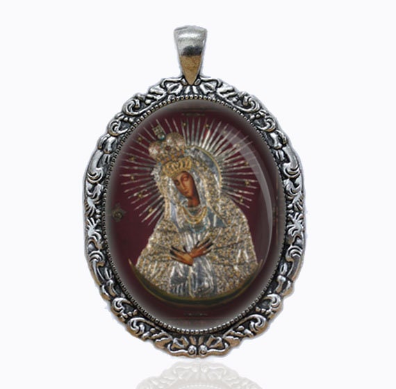 Black Madonna Our Lady of the Gate of Dawn Vilnius Religious Christian Icon Medal Pendant Jewelry